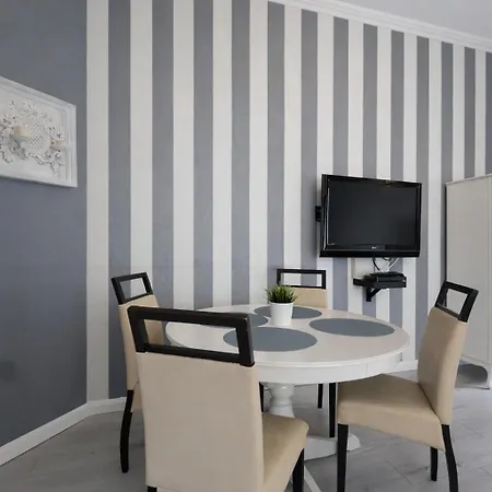 Apartment House Managers - Aura