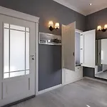 House Managers - Aura דירה