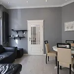 House Managers - Aura דירה סופוט